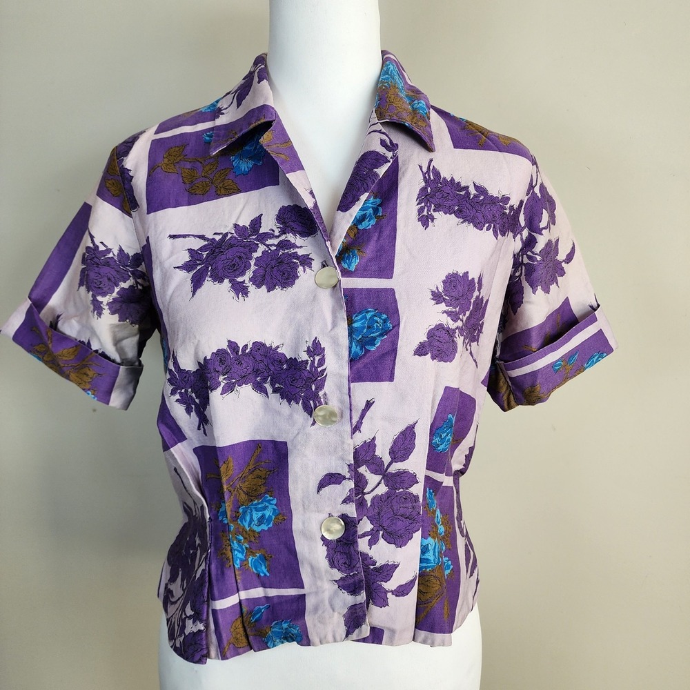 Vintage Blouse Womens Medium Feminine Dainty Crop Pleated Purple Roses Top 70s